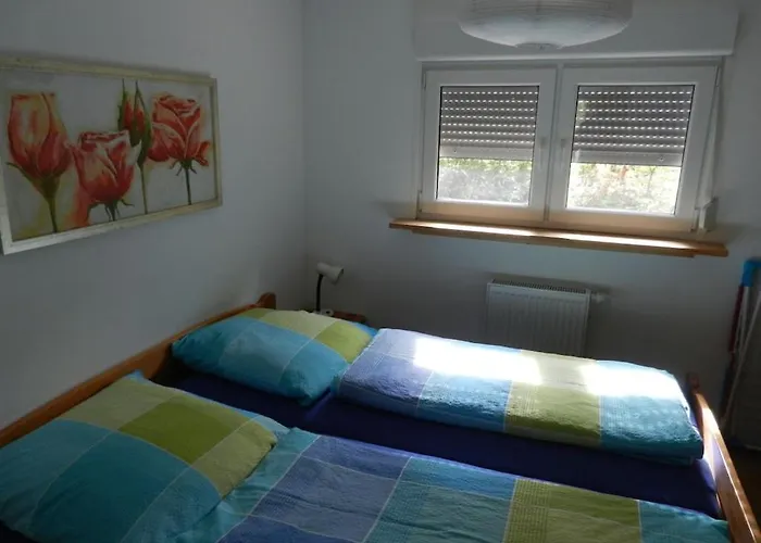 Eifelcottage Stork's Nest * 乌尔门